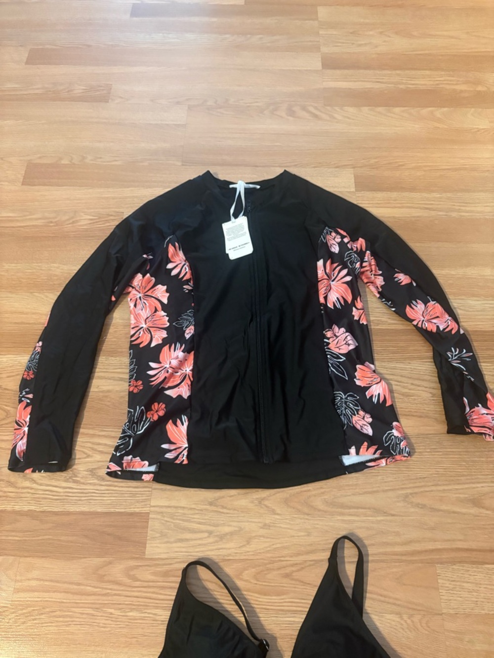 Women's Rash Guard High Waisted Bottoms And Top 3 Piece Swimsuit Size L NWT